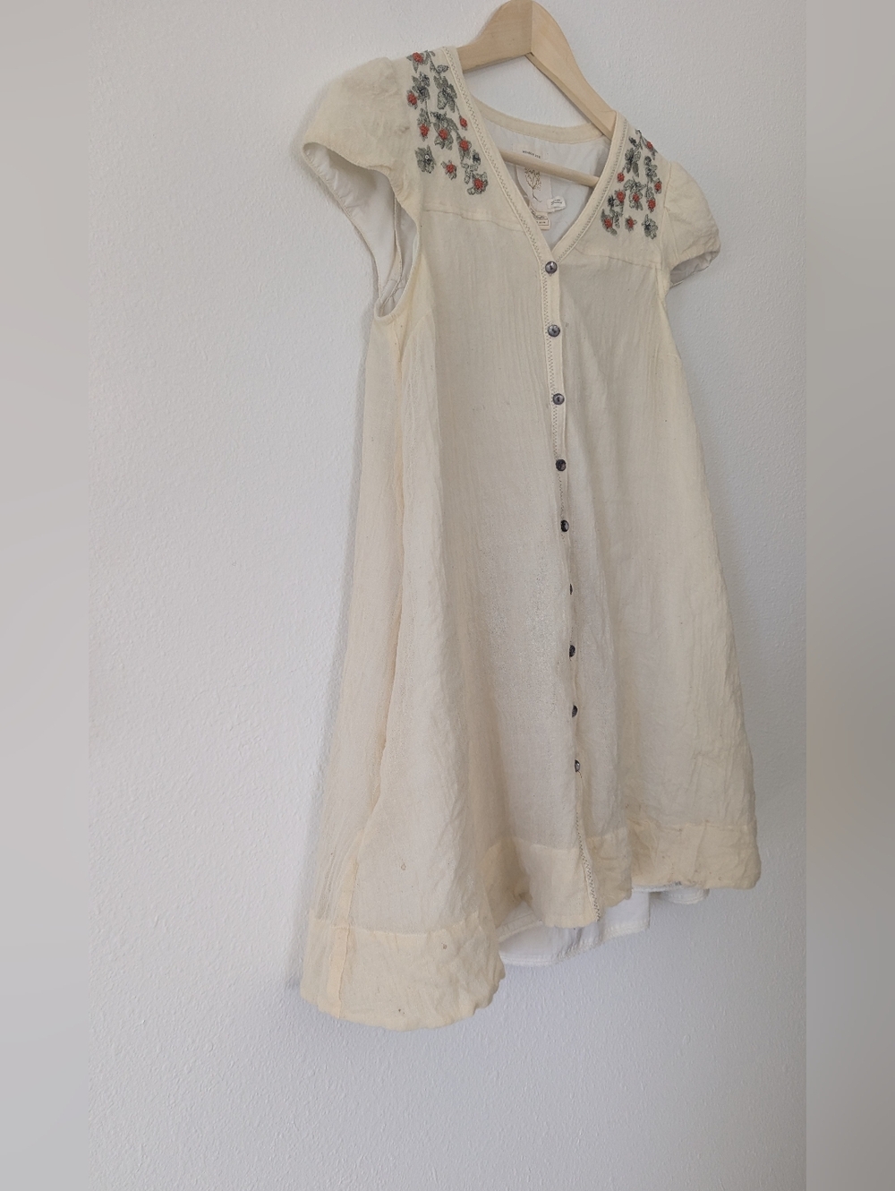 Meadow Rue Cream Embroidered Button-Front Dress - Picture 6 of 12